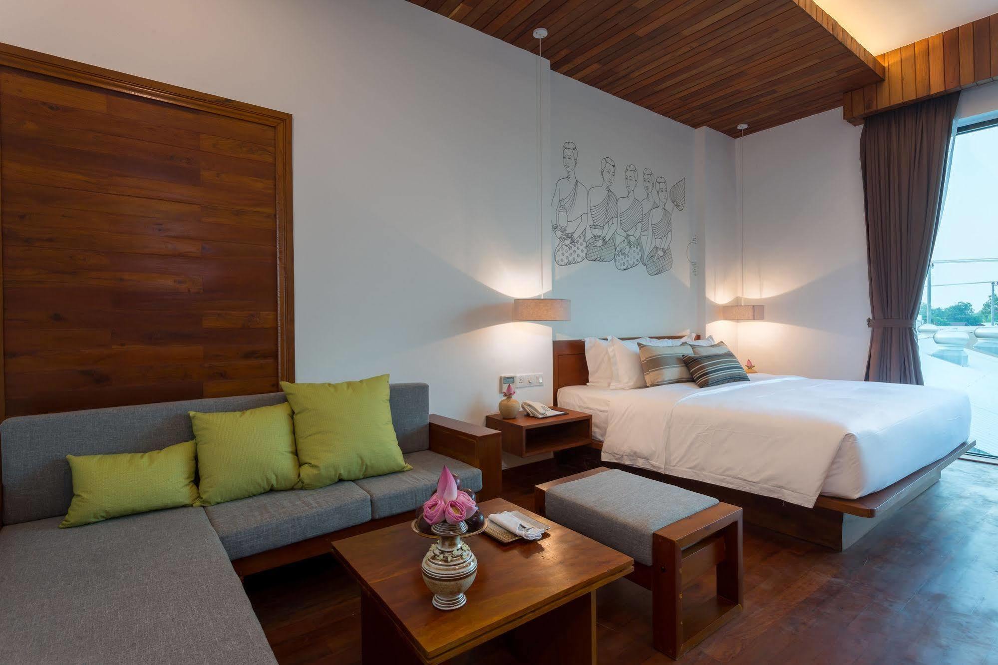 Shintana Saya Resort